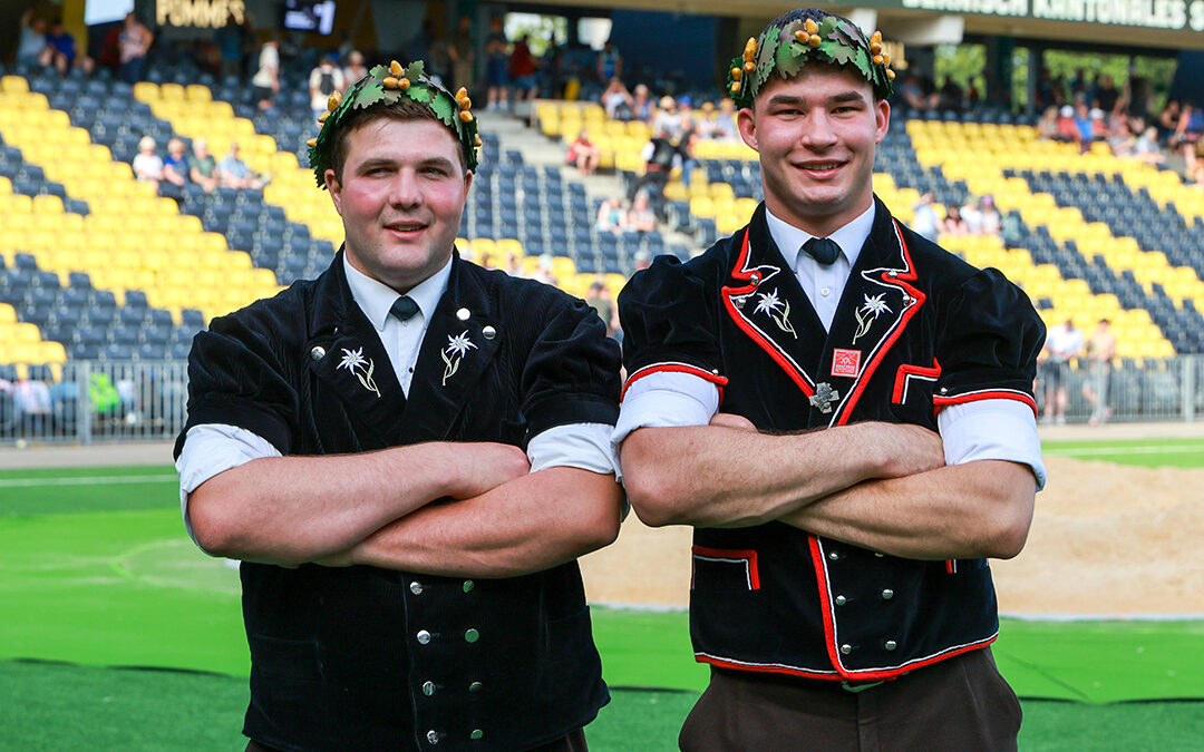 Kränze für Galli und Moser am Bernisch-Kantonalen Schwingfest